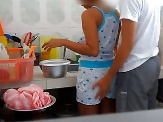 Vecais vīrs un viņa bezmaksas seks meita
